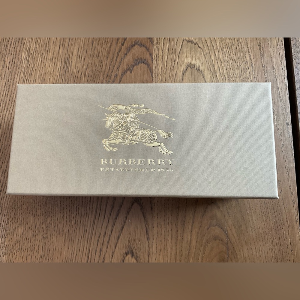 Burberry Box